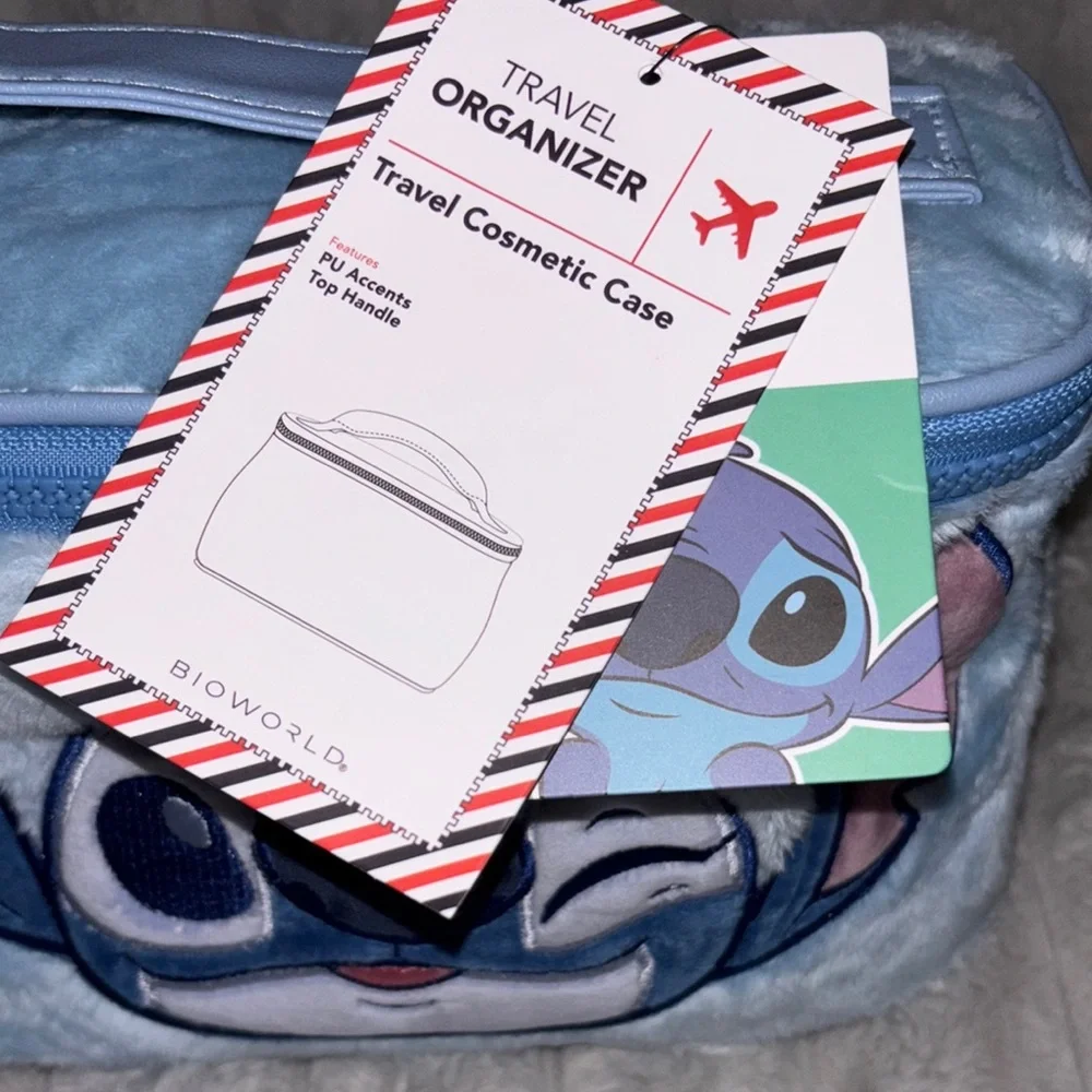 NWT Disney Light Blue Stitch Cosmetic Case🩵🩵